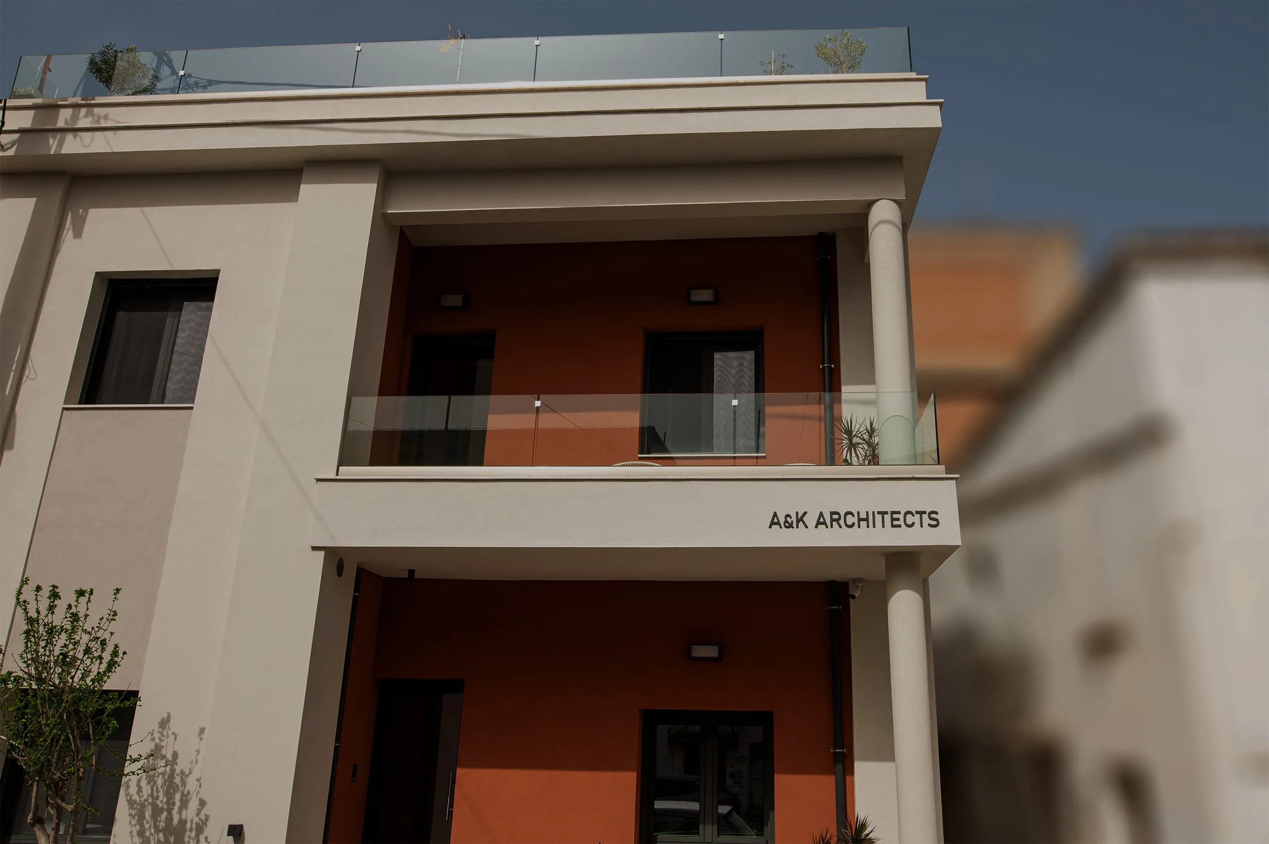 We produce architecture with an awareness of context, purpose and efficiency, based on location and functionality.