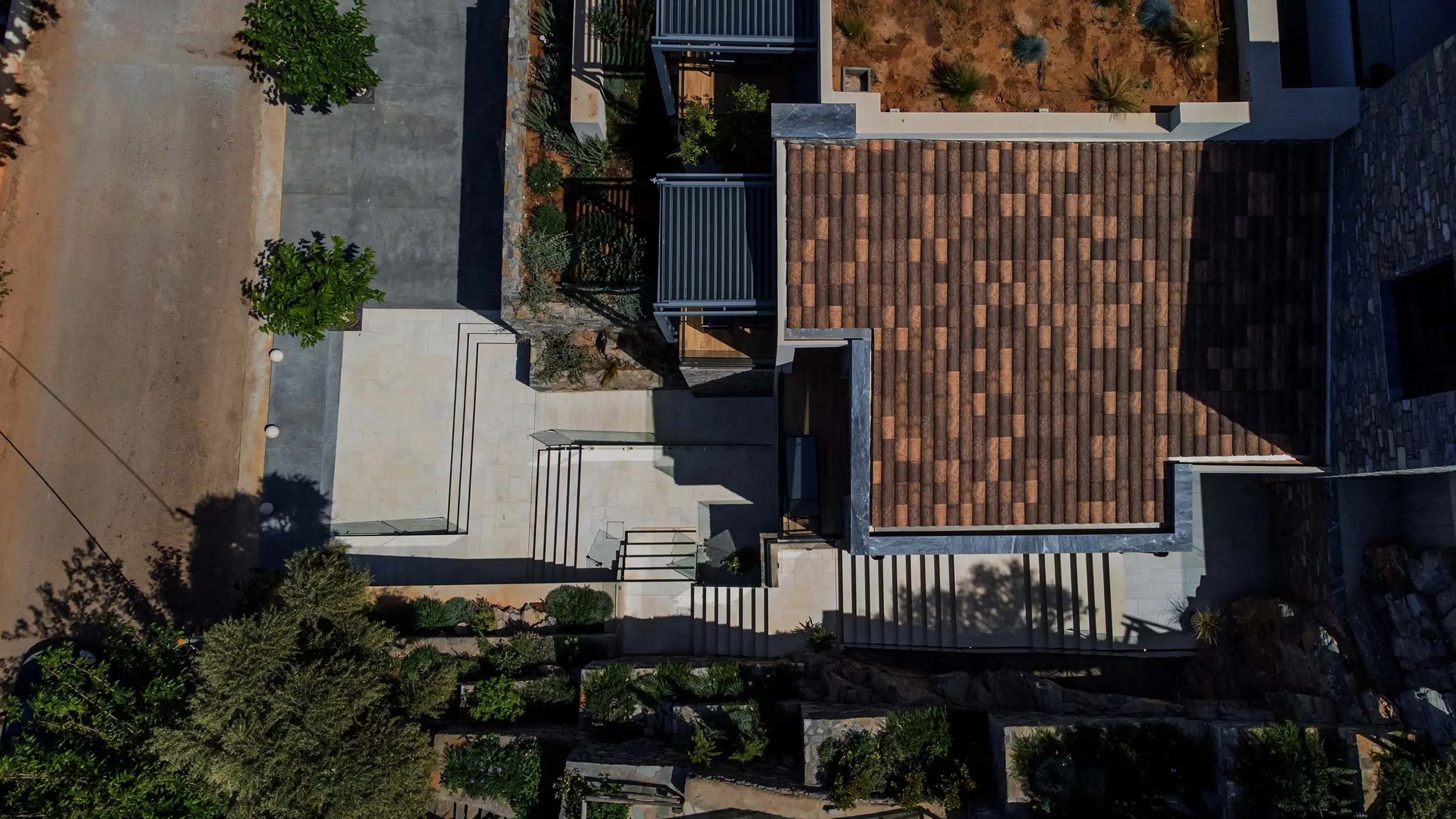 Talk to us, understand our ideas and watch our constructions come to life.